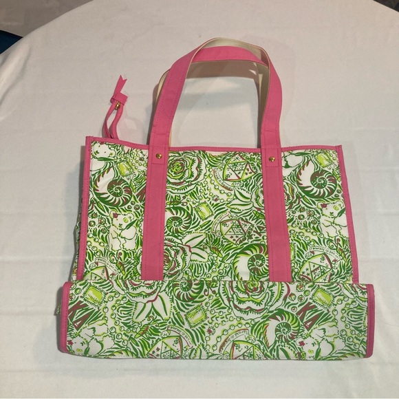 Lilly Pulitzer bag - Picture 2 of 7
